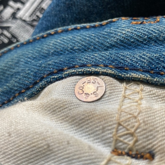 Vintage Levi’s Straight Leg Jeans Sz 26 - Picture 12 of 12